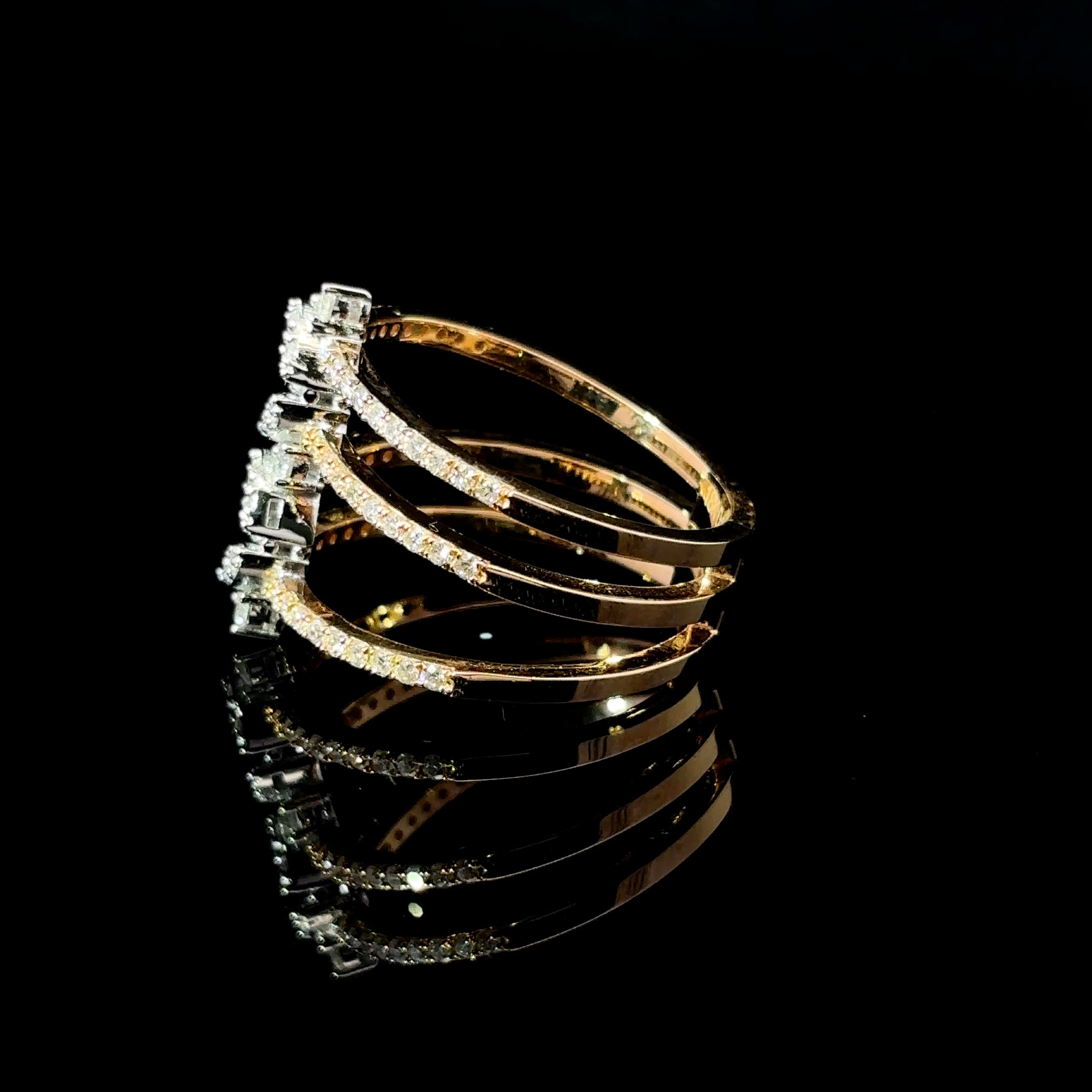 ANILLO DE ORO CON DIAMANTES