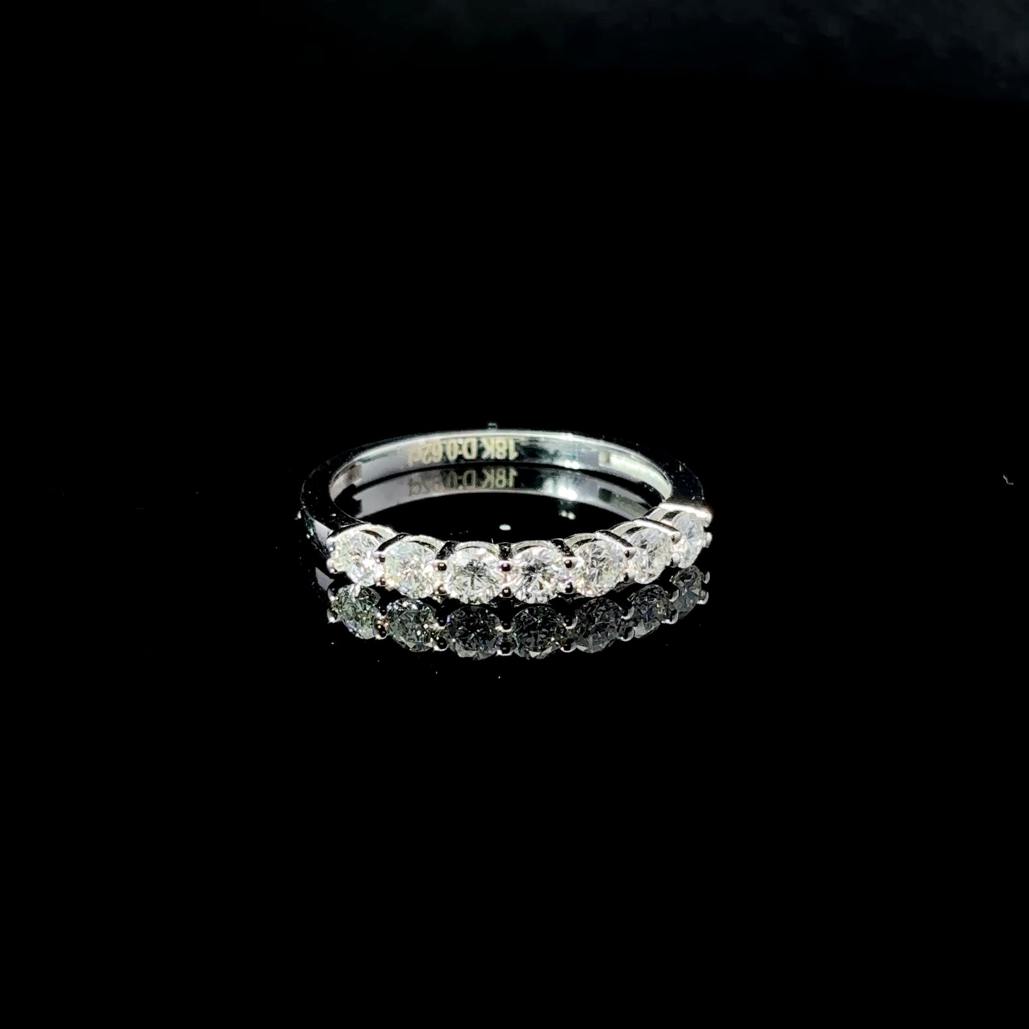 CHURUMBELA DE ORO CON DIAMANTES