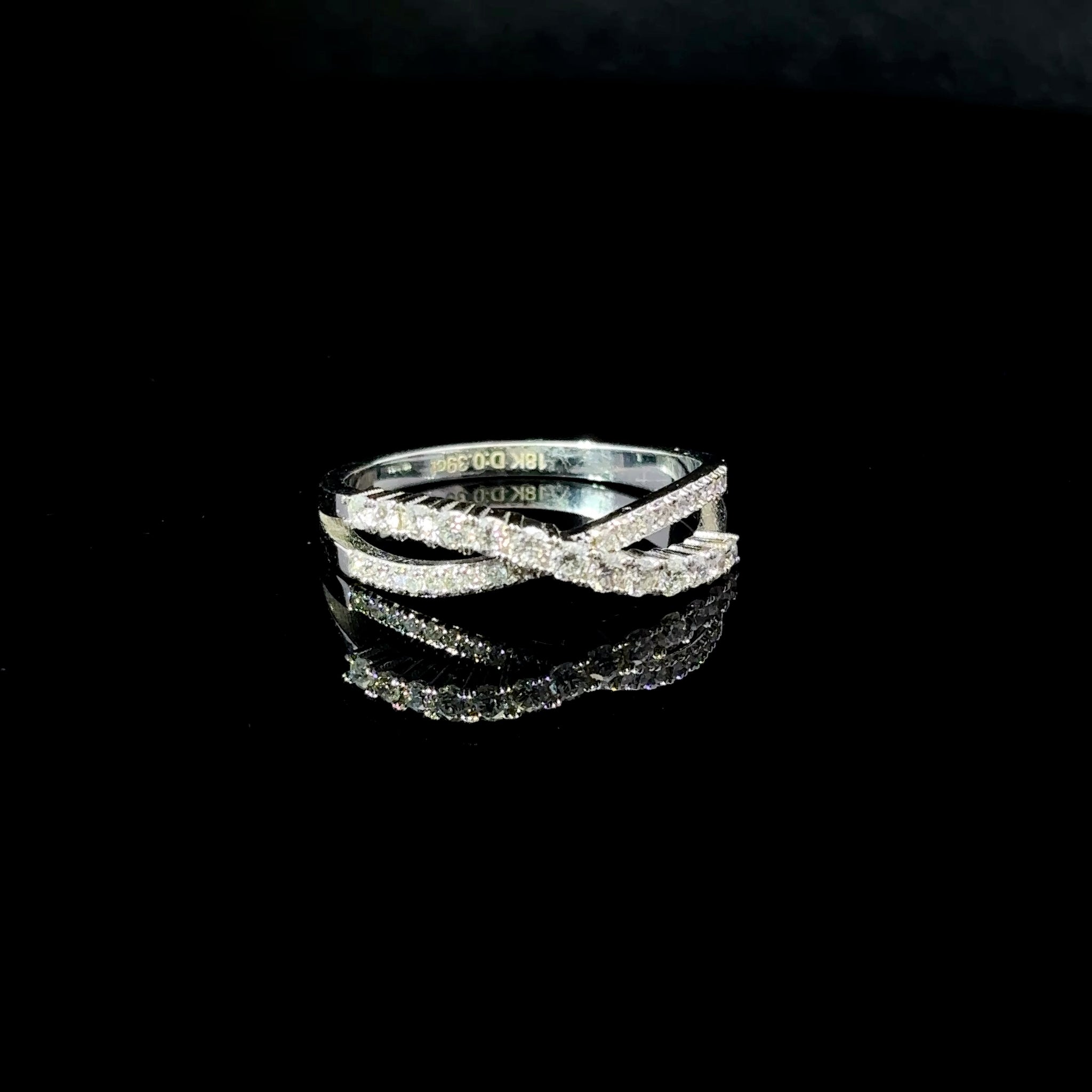 ANILLO DE ORO CON DIAMANTES