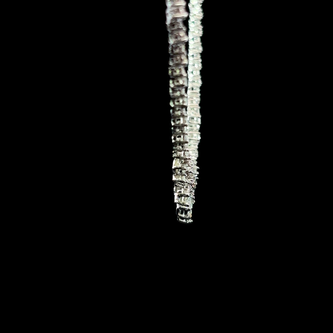 COLLAR DE ORO CON DIAMANTES