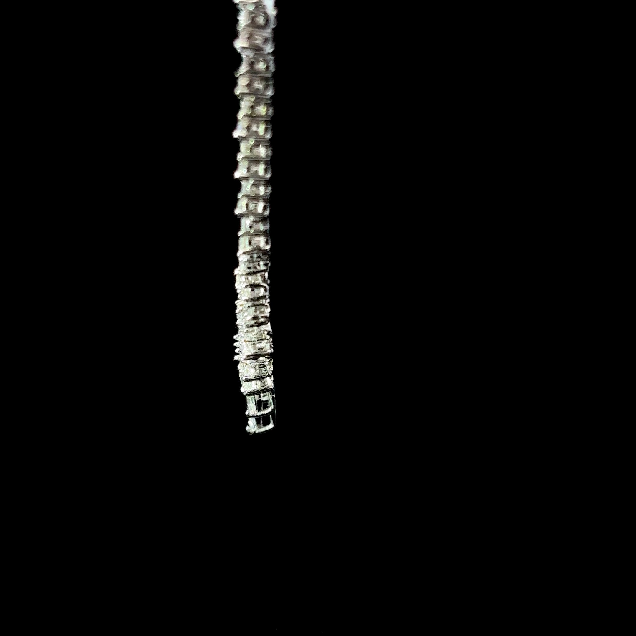 COLLAR DE ORO CON DIAMANTES