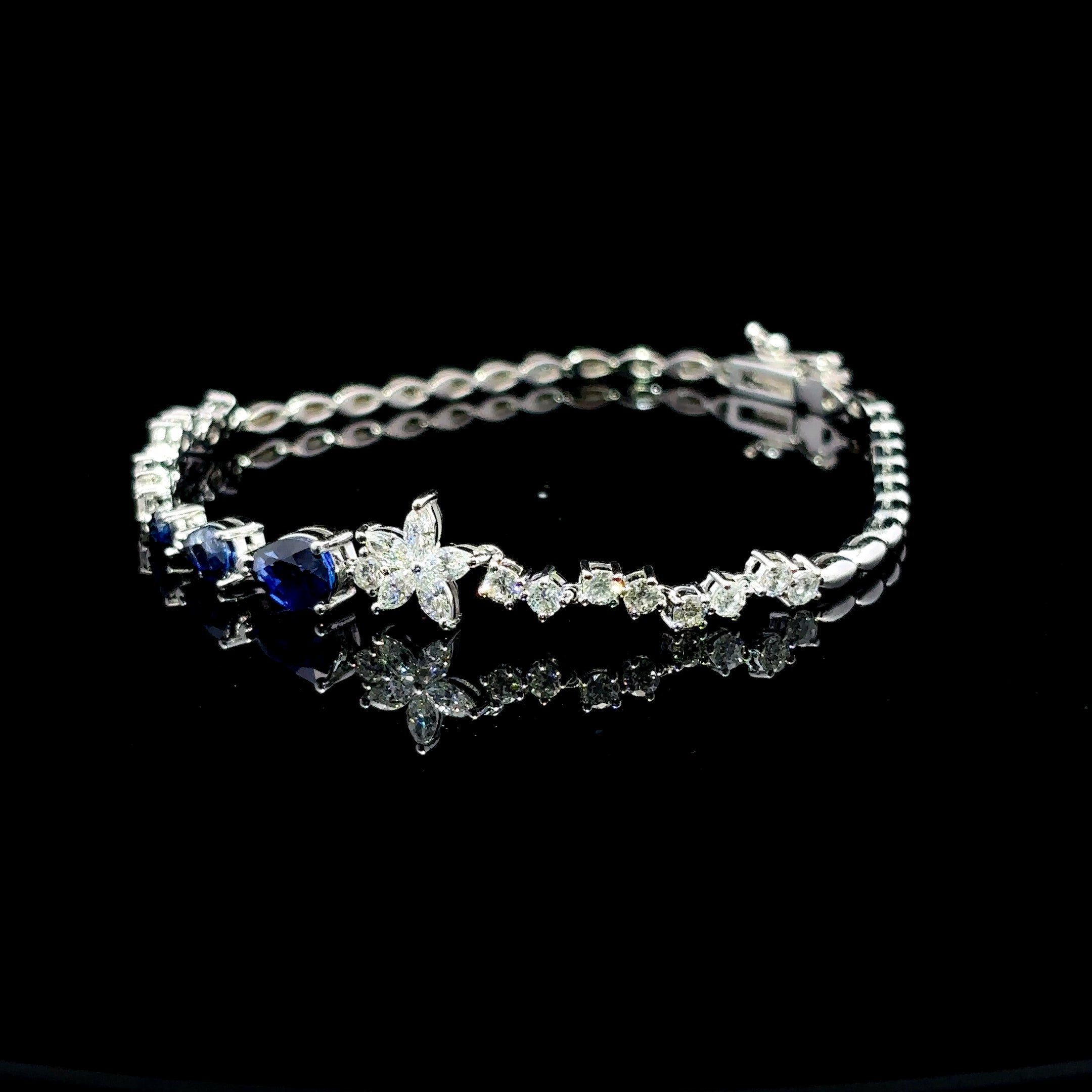 PULSERA DE ORO CON DIAMANTES Y ZAFIRO