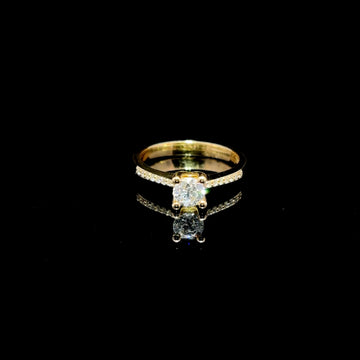 ANILLO DE ORO CON DIAMANTES