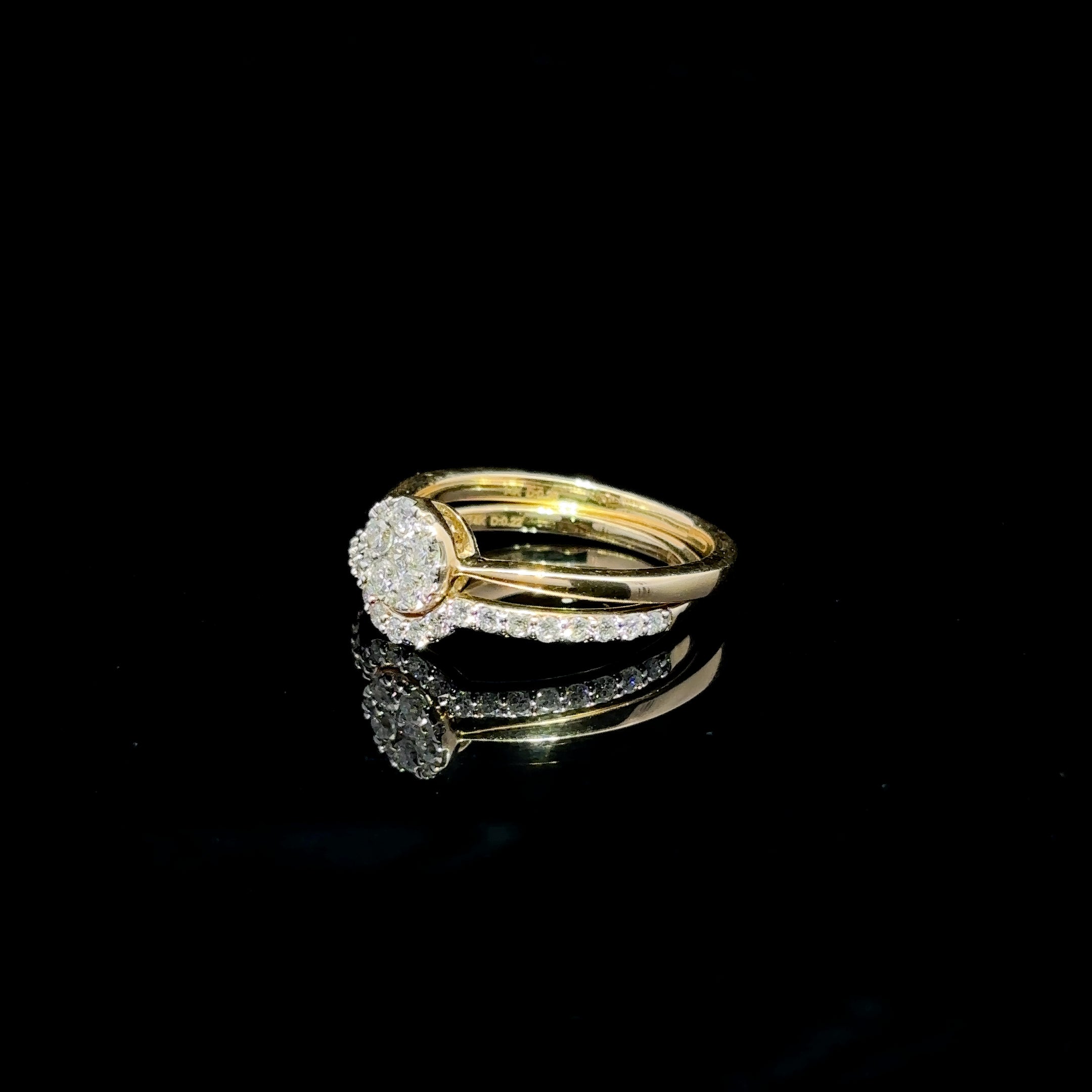 ANILLO DE ORO CON DIAMANTES