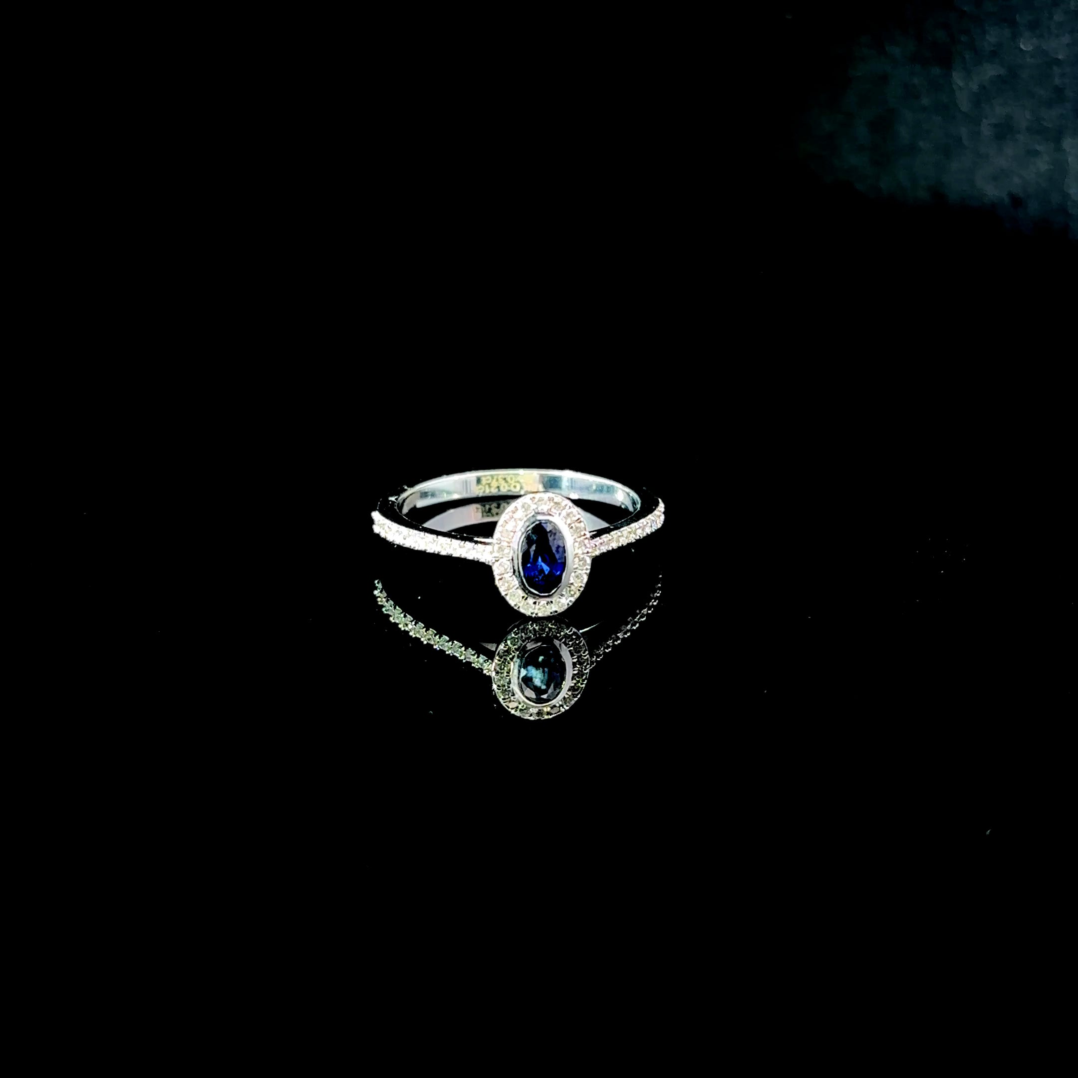 ANILLO DE ORO CON DIAMANTES Y ZAFIRO