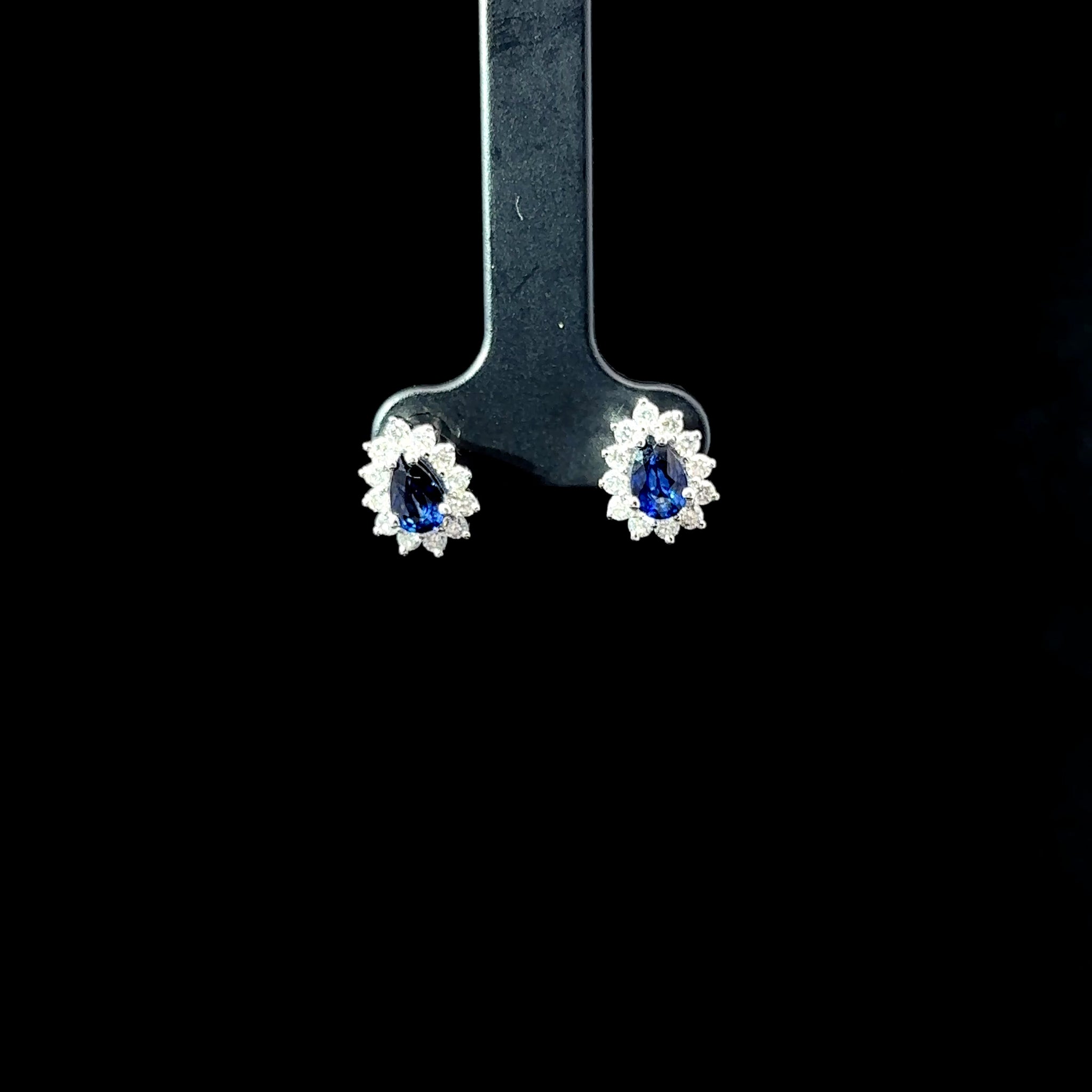 ARETES DE ORO CON ZAFIRO Y DIAMANTES