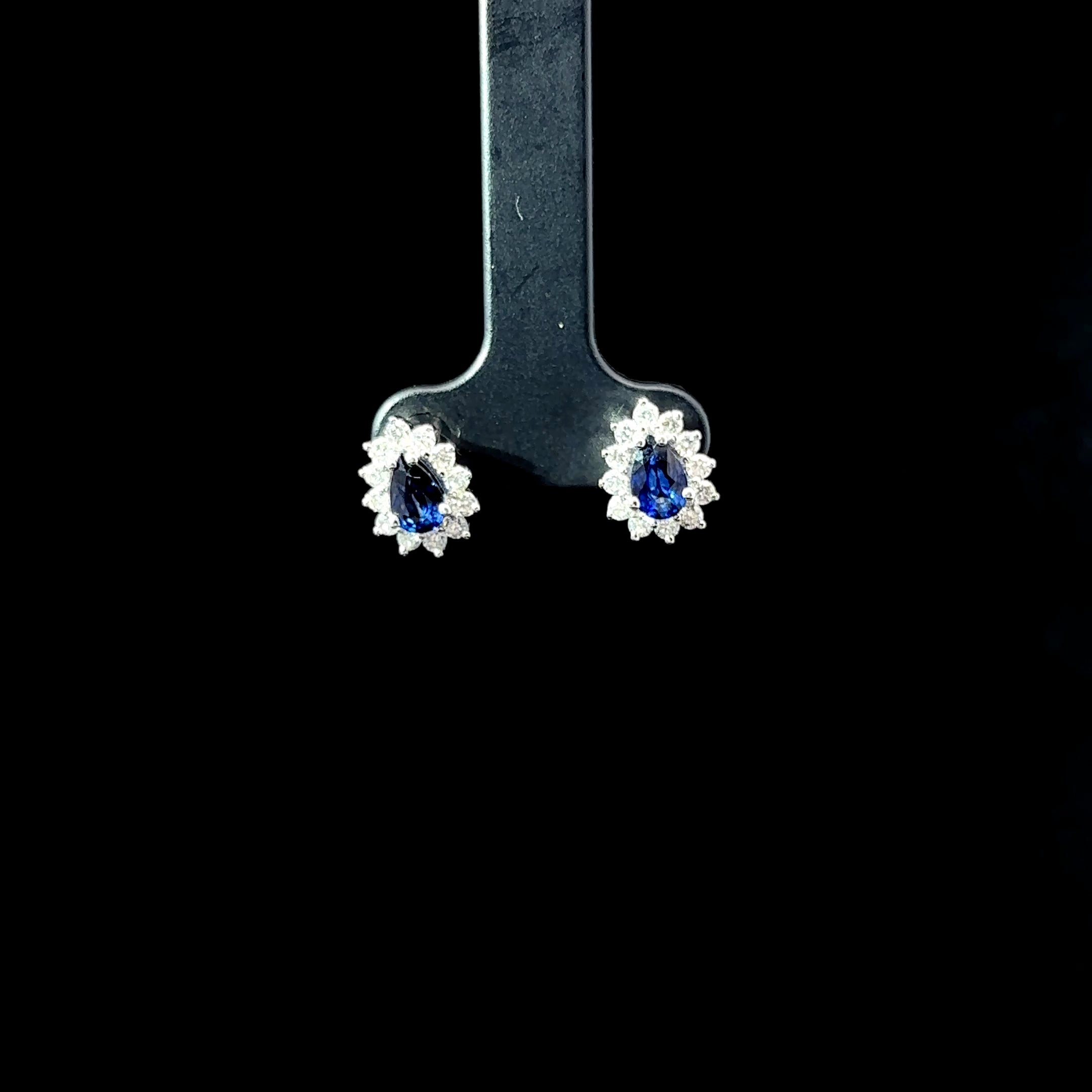 ARETES DE ORO CON ZAFIRO Y DIAMANTES