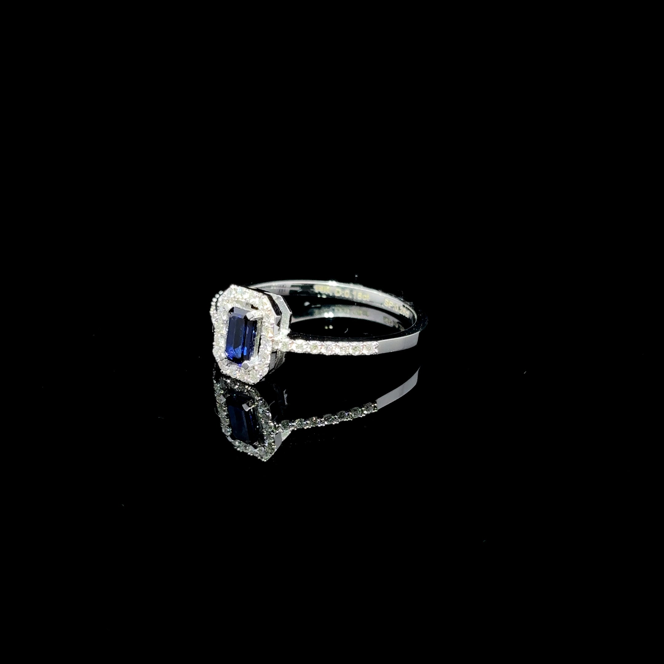 ANILLO DE ORO CON DIAMANTES Y ZAFIRO