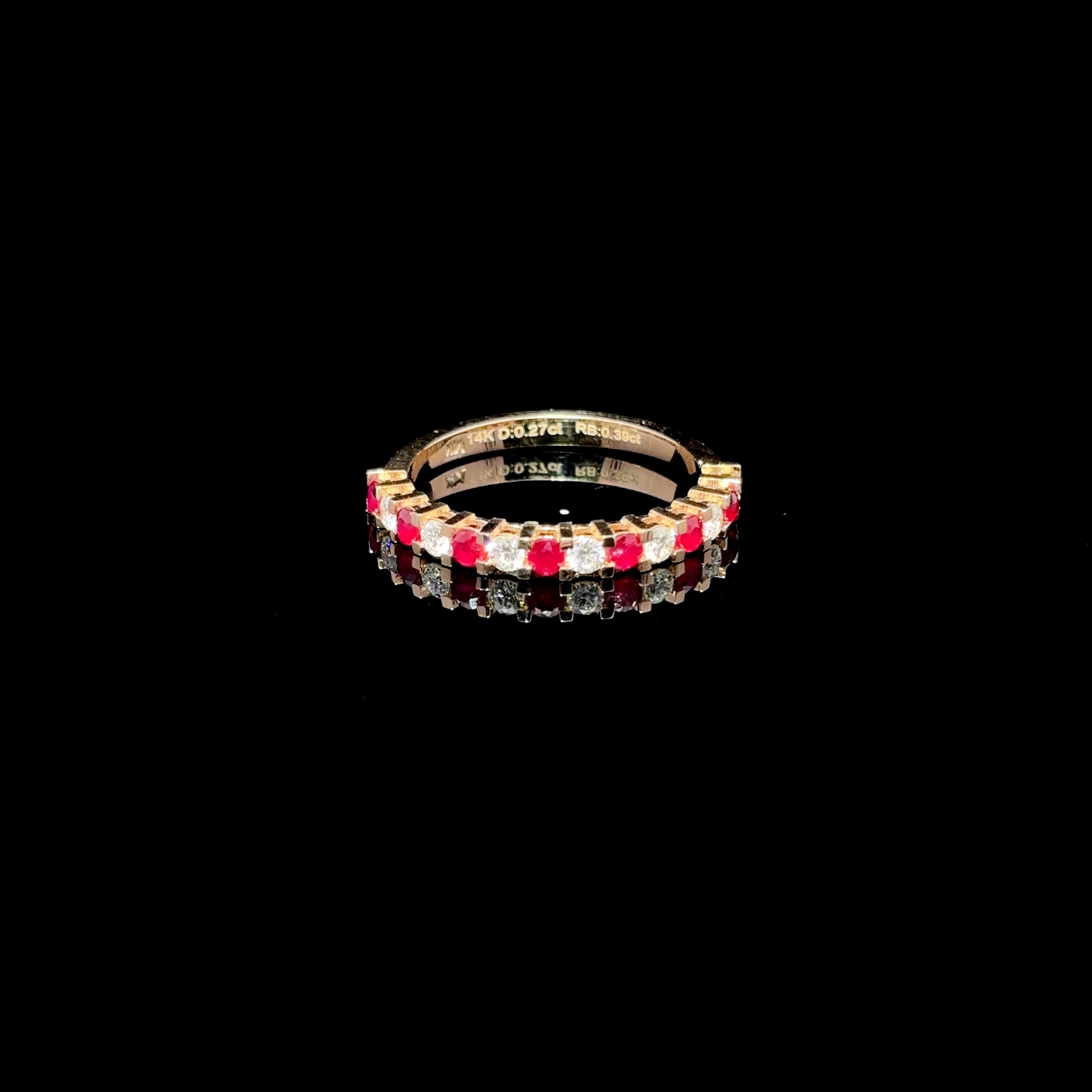 CHURUMBELA DE ORO CON DIAMANTES Y RUBI