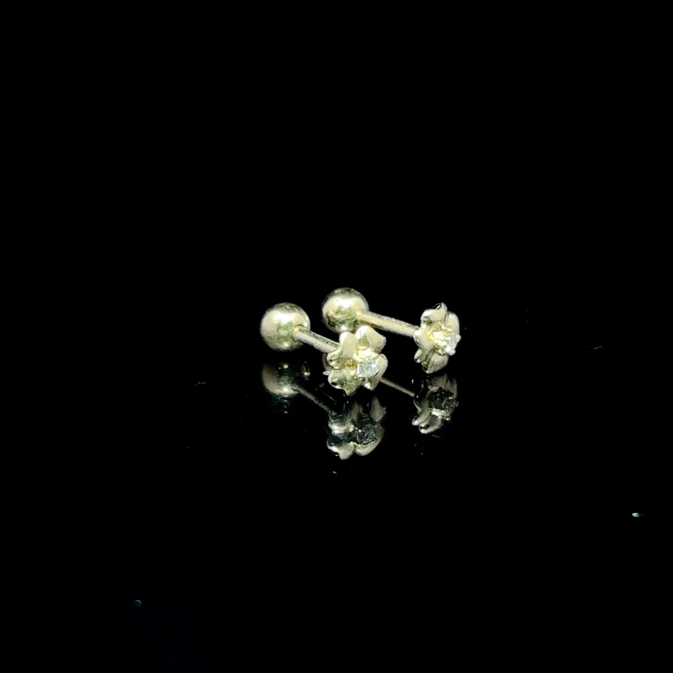 BROQUELES DE ORO CON DIAMANTE
