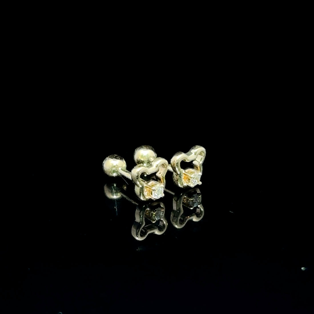 BROQUELES DE ORO CON DIAMANTE