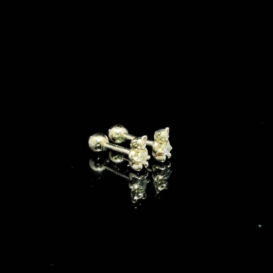 BROQUELES DE ORO CON DIAMANTE