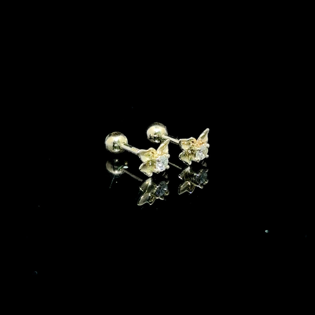 BROQUELES DE ORO CON DIAMANTE