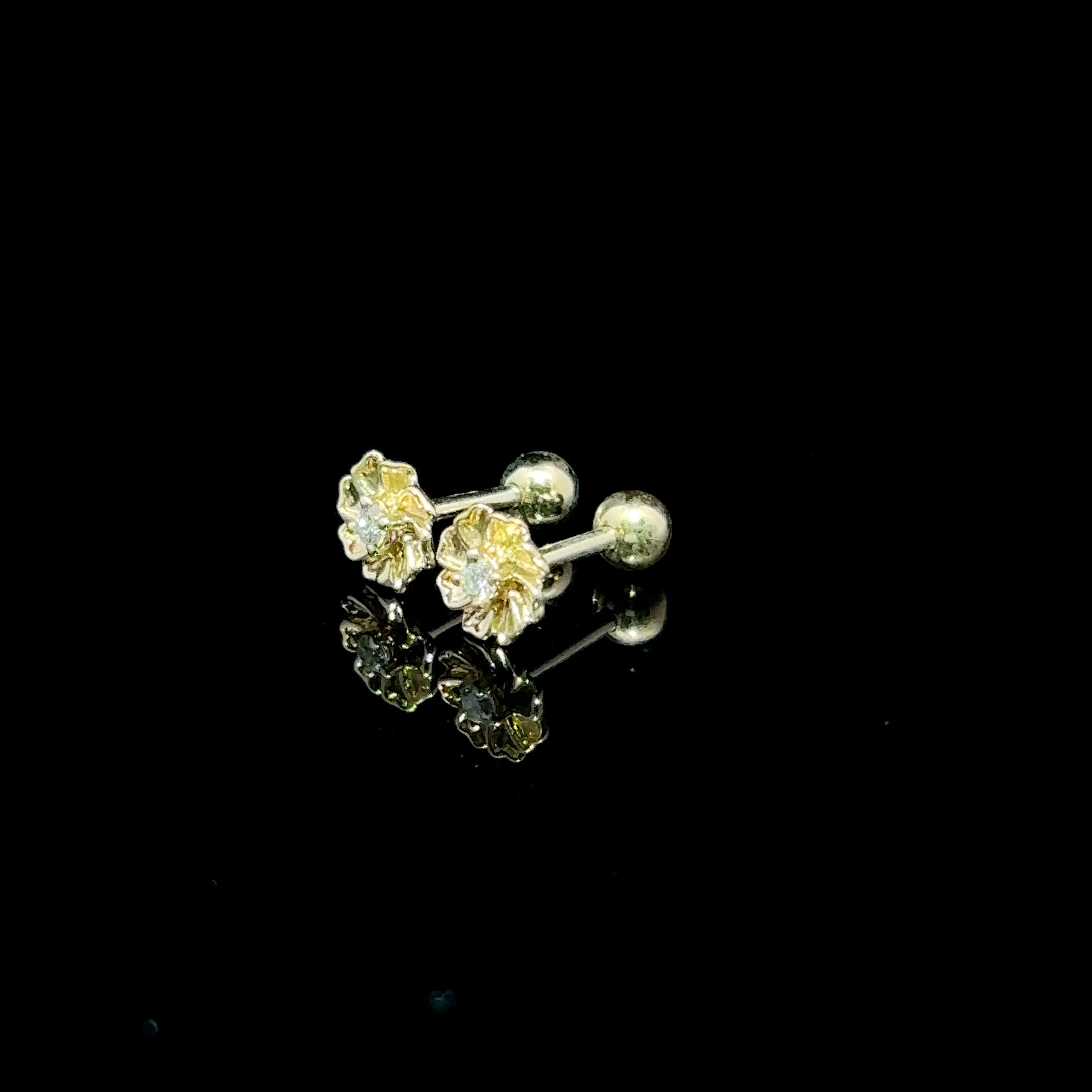 BROQUELES DE ORO CON DIAMANTE
