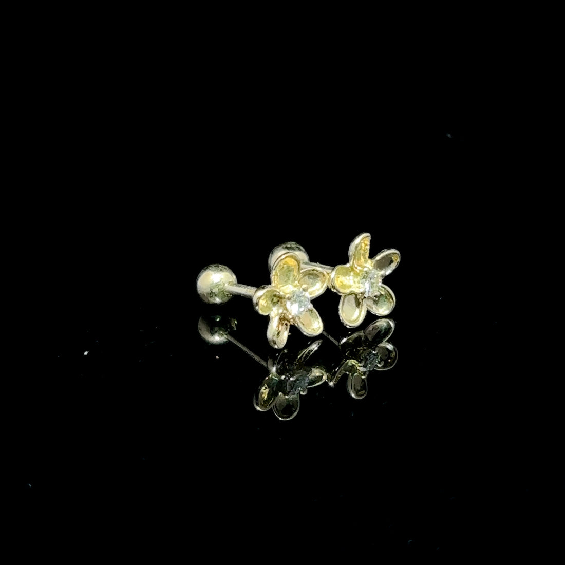 BROQUELES DE ORO CON DIAMANTE