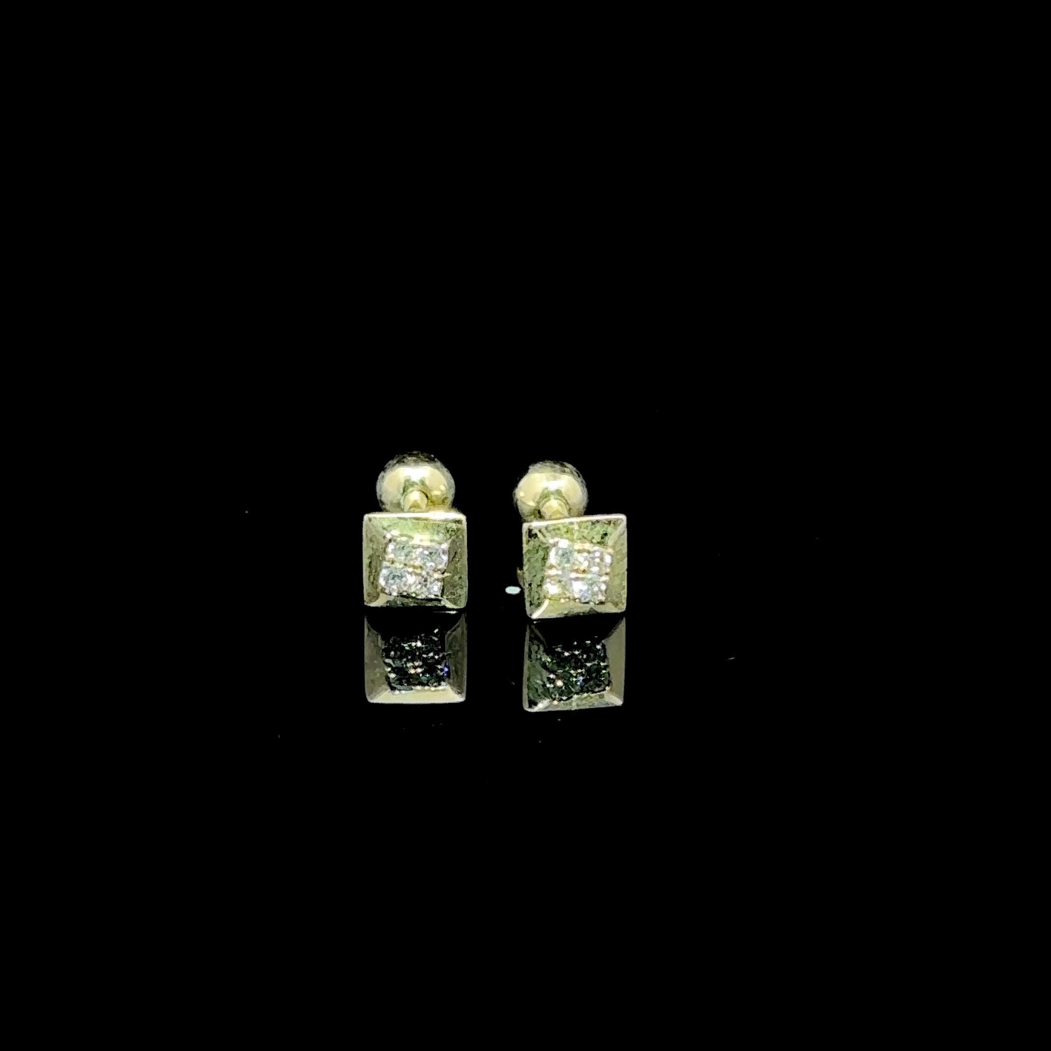 BROQUELES DE ORO CON DIAMANTE