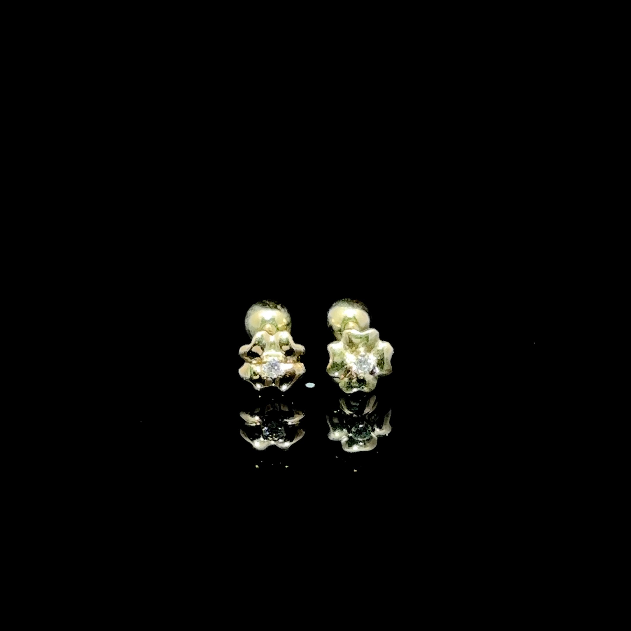 BROQUELES DE ORO CON DIAMANTE