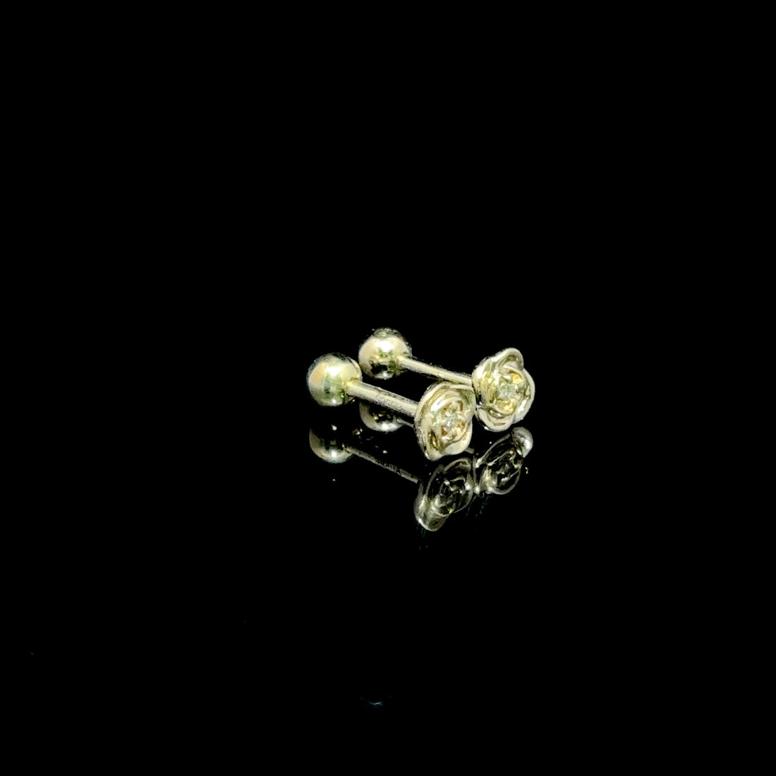 BROQUELES DE ORO CON DIAMANTE