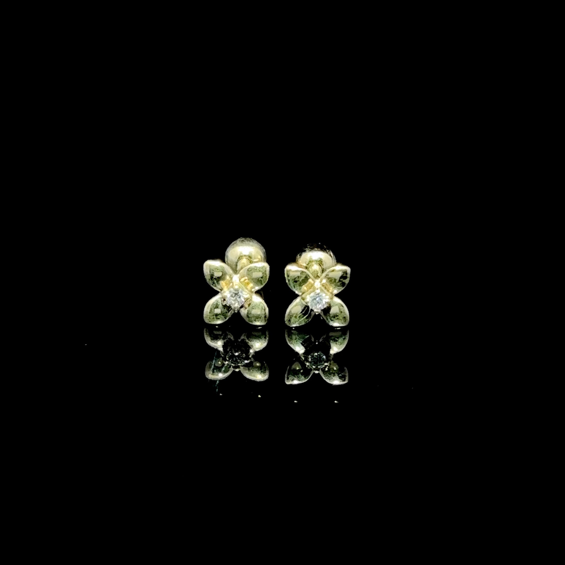 BROQUELES DE ORO CON DIAMANTE