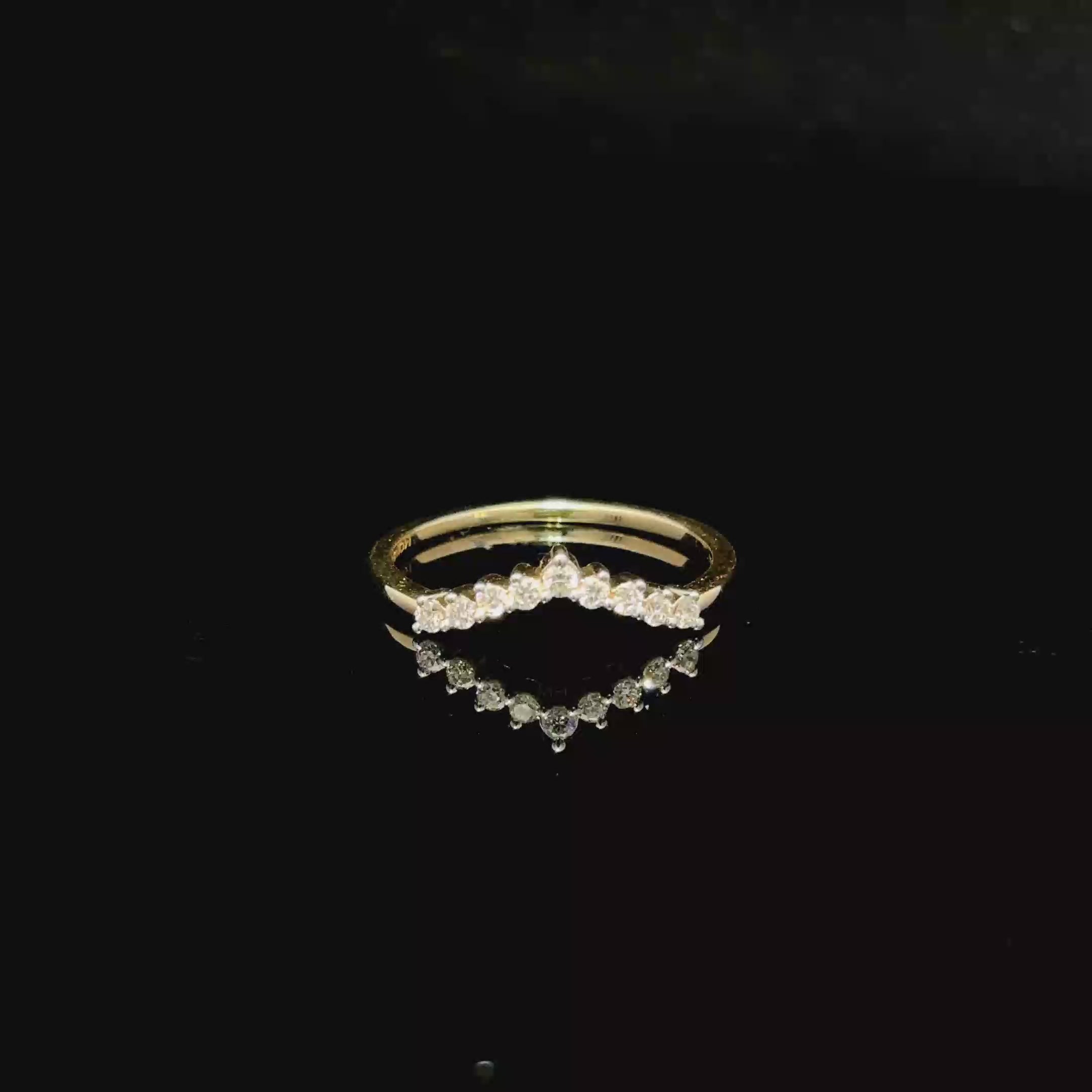 CHURUMBELA DE ORO CON DIAMANTES