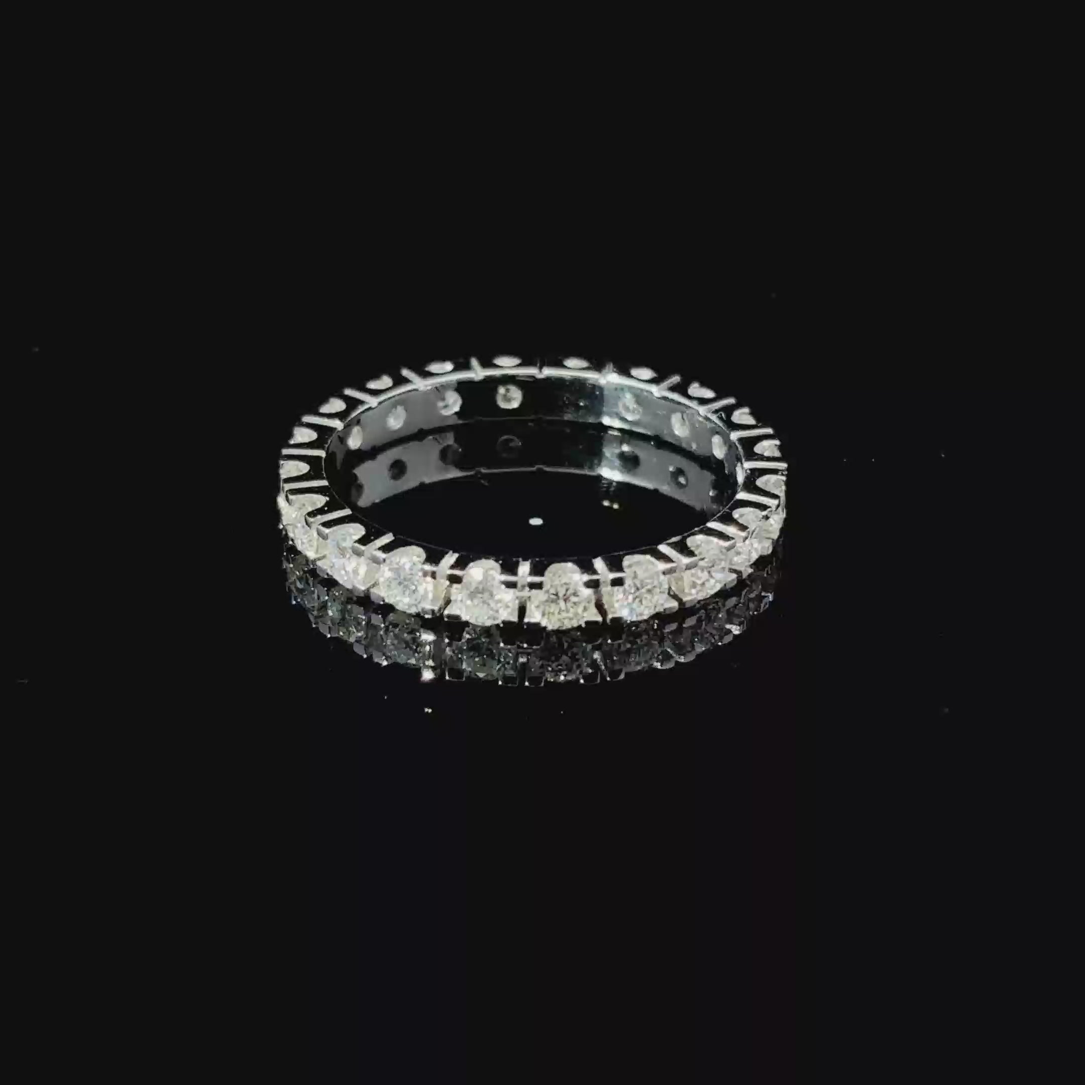 CHURUMBELA DE ORO CON DIAMANTES