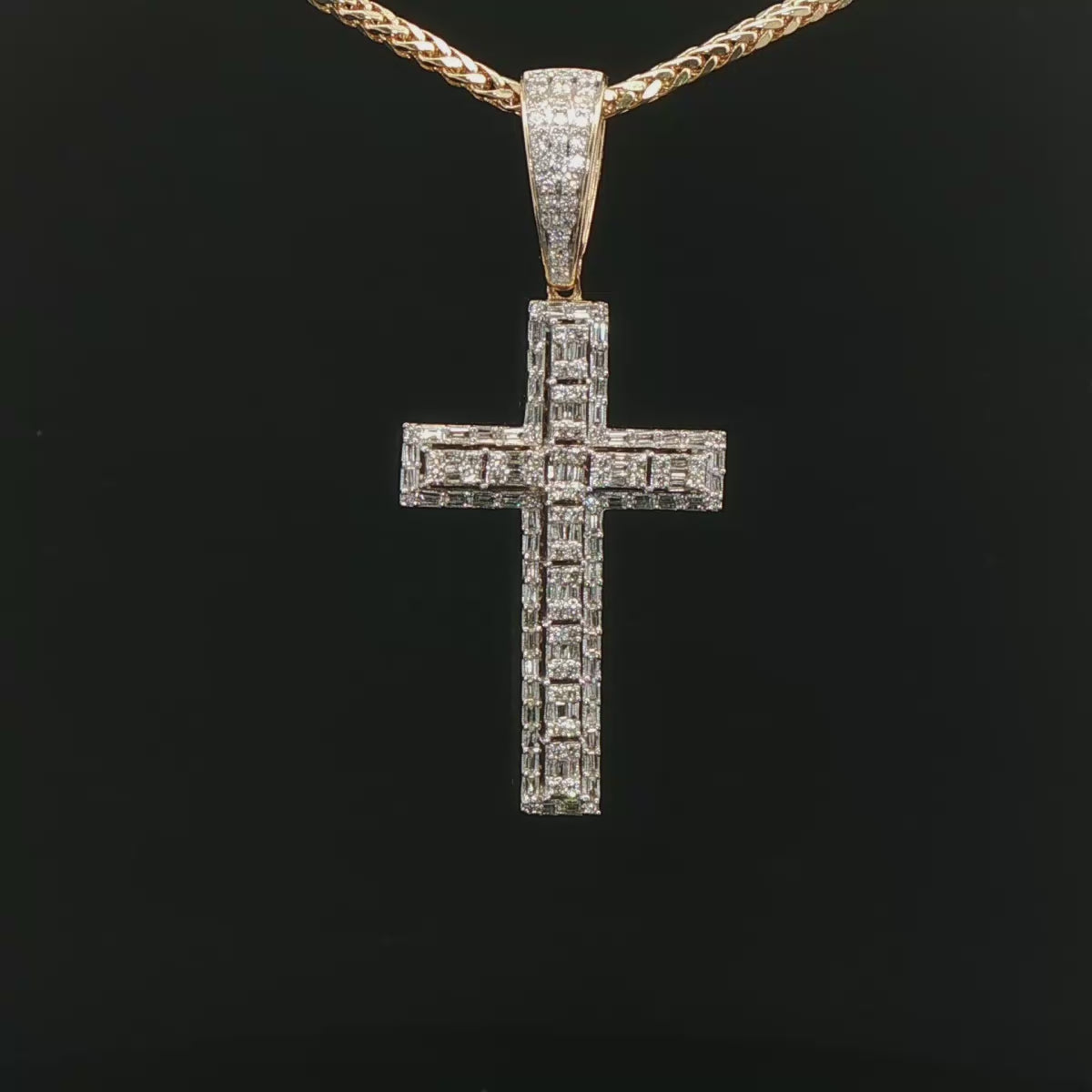CRUZ DE ORO CON DIAMANTES