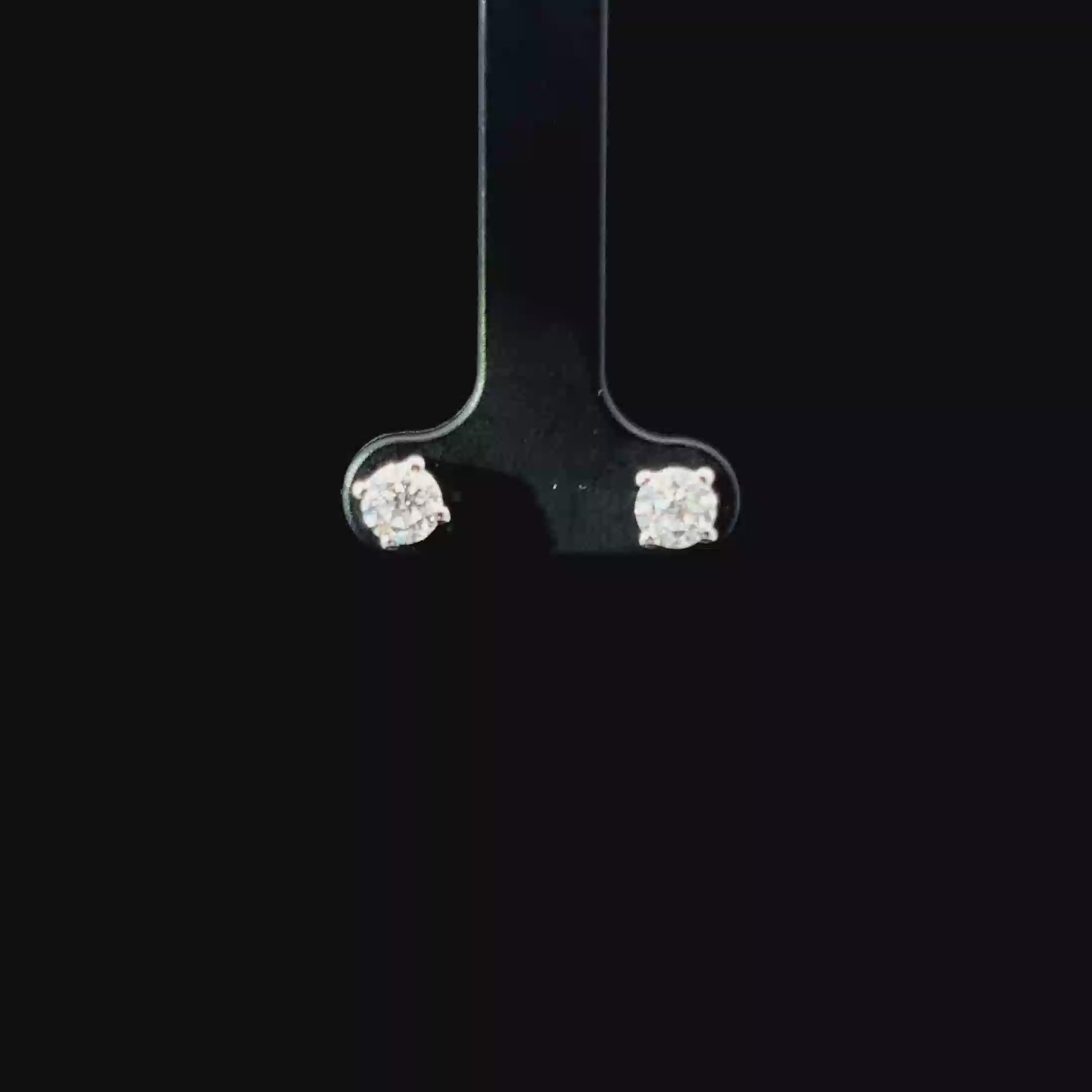 ARETES DE ORO CON DIAMANTES