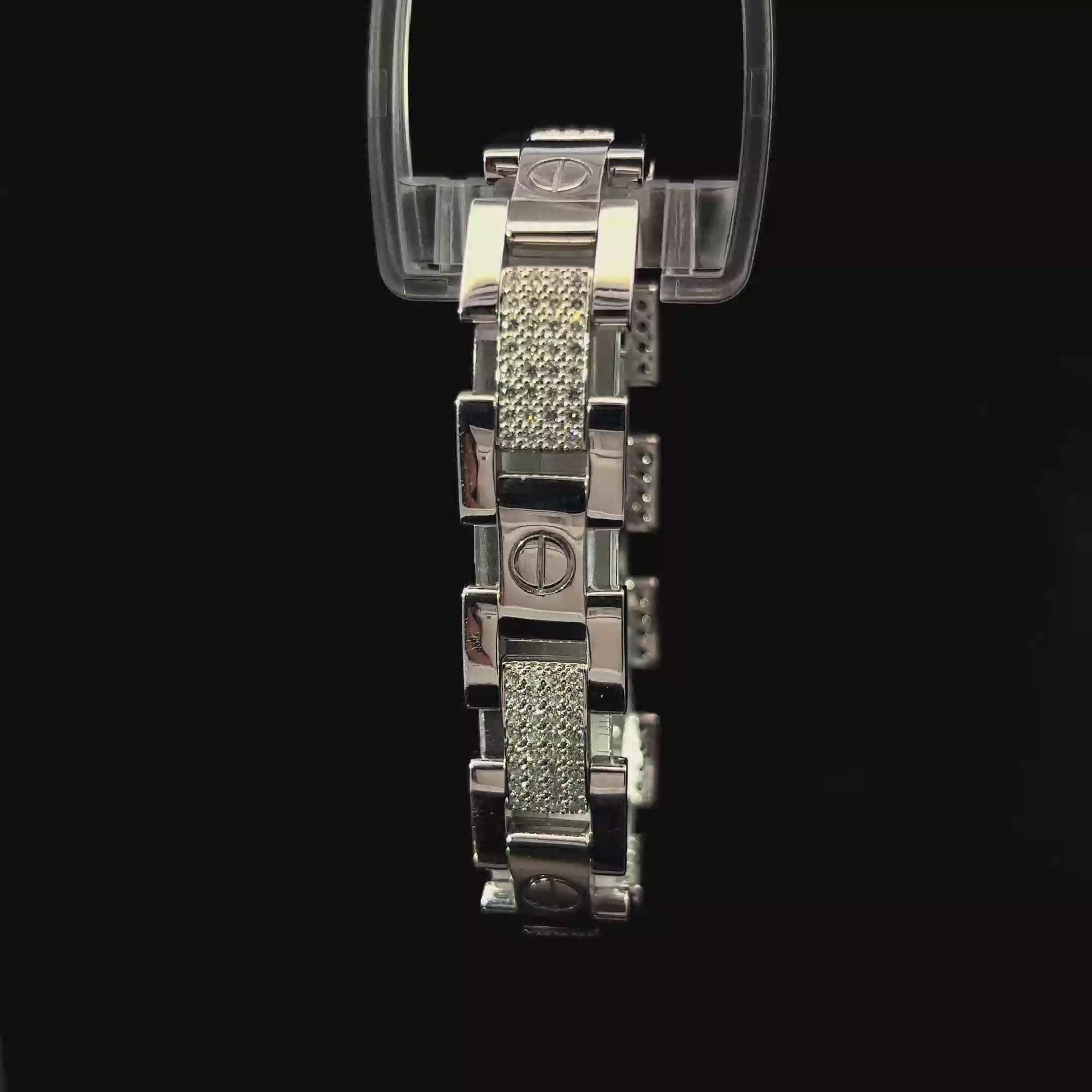 PULSO DE DISEÑO EN ORO CON DIAMANTES