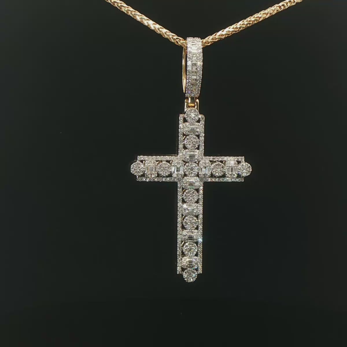 CRUZ DE ORO CON DIAMANTES