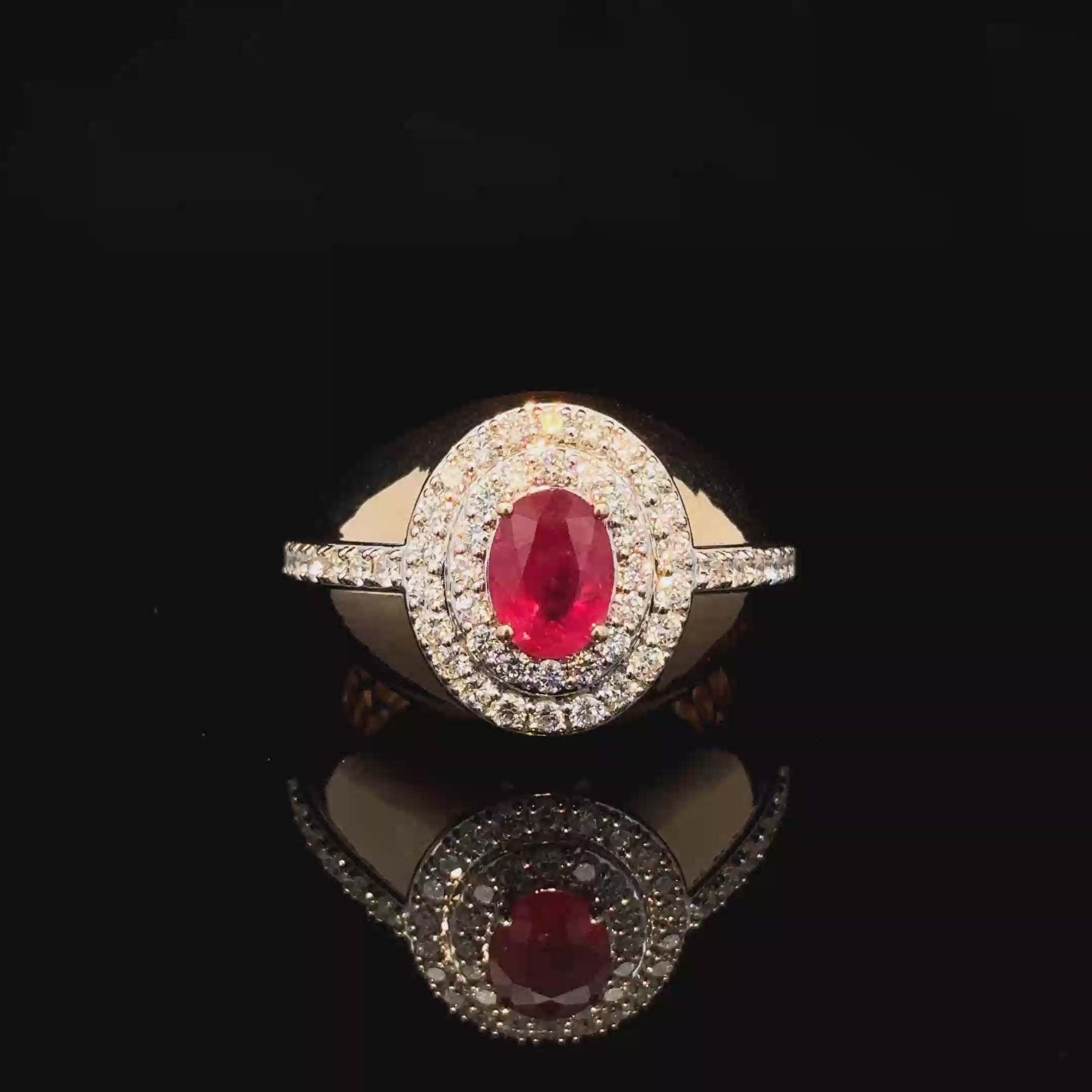 ANILLO DE ORO CON DIAMANTES Y RUBI