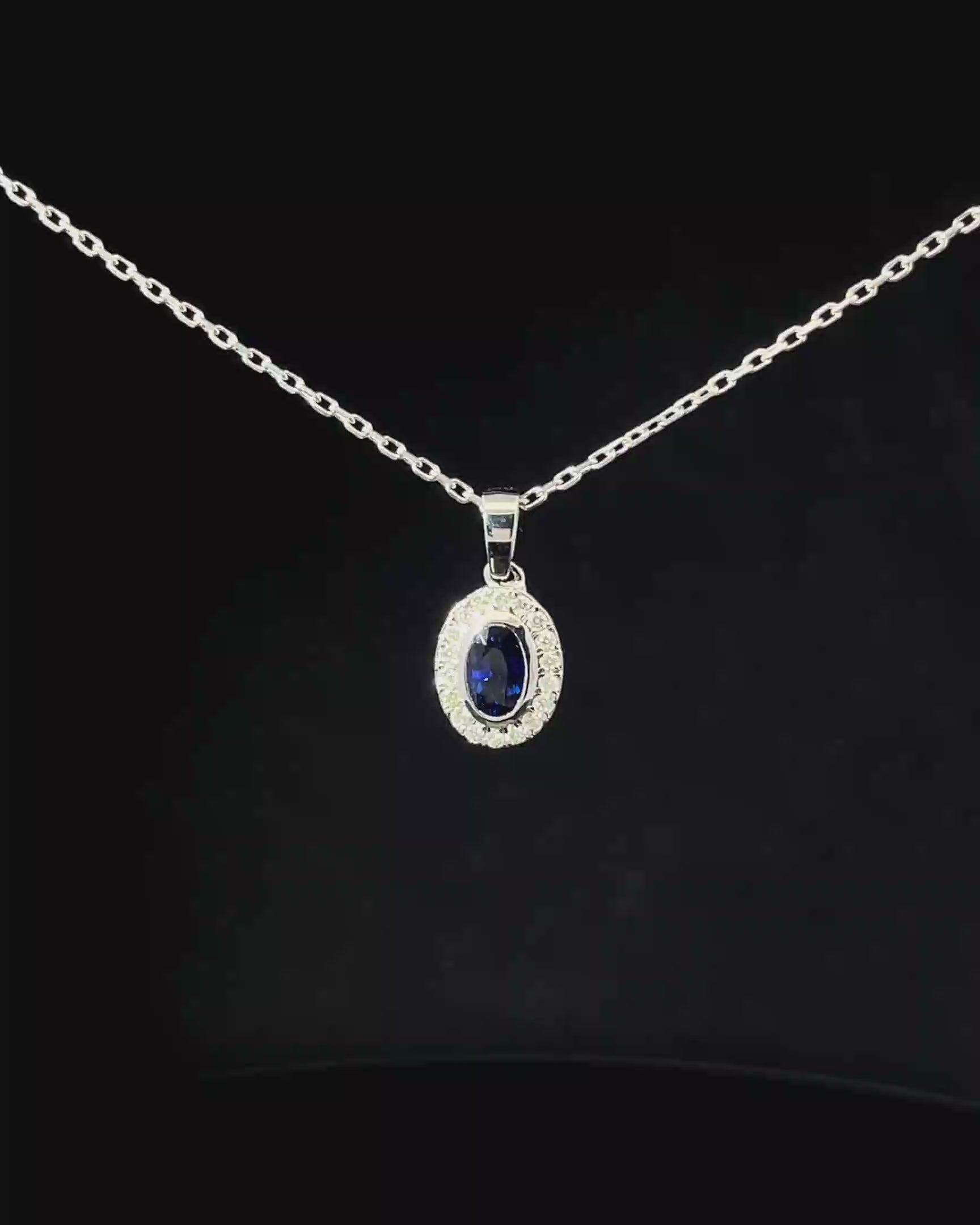 COLLAR DE ORO CON ZAFIRO Y DIAMANTES