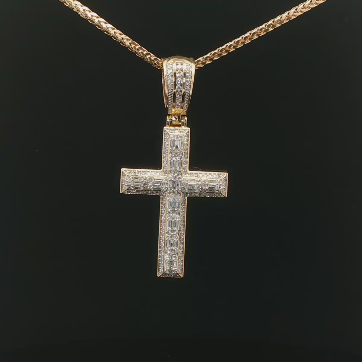 CRUZ DE ORO CON DIAMANTES