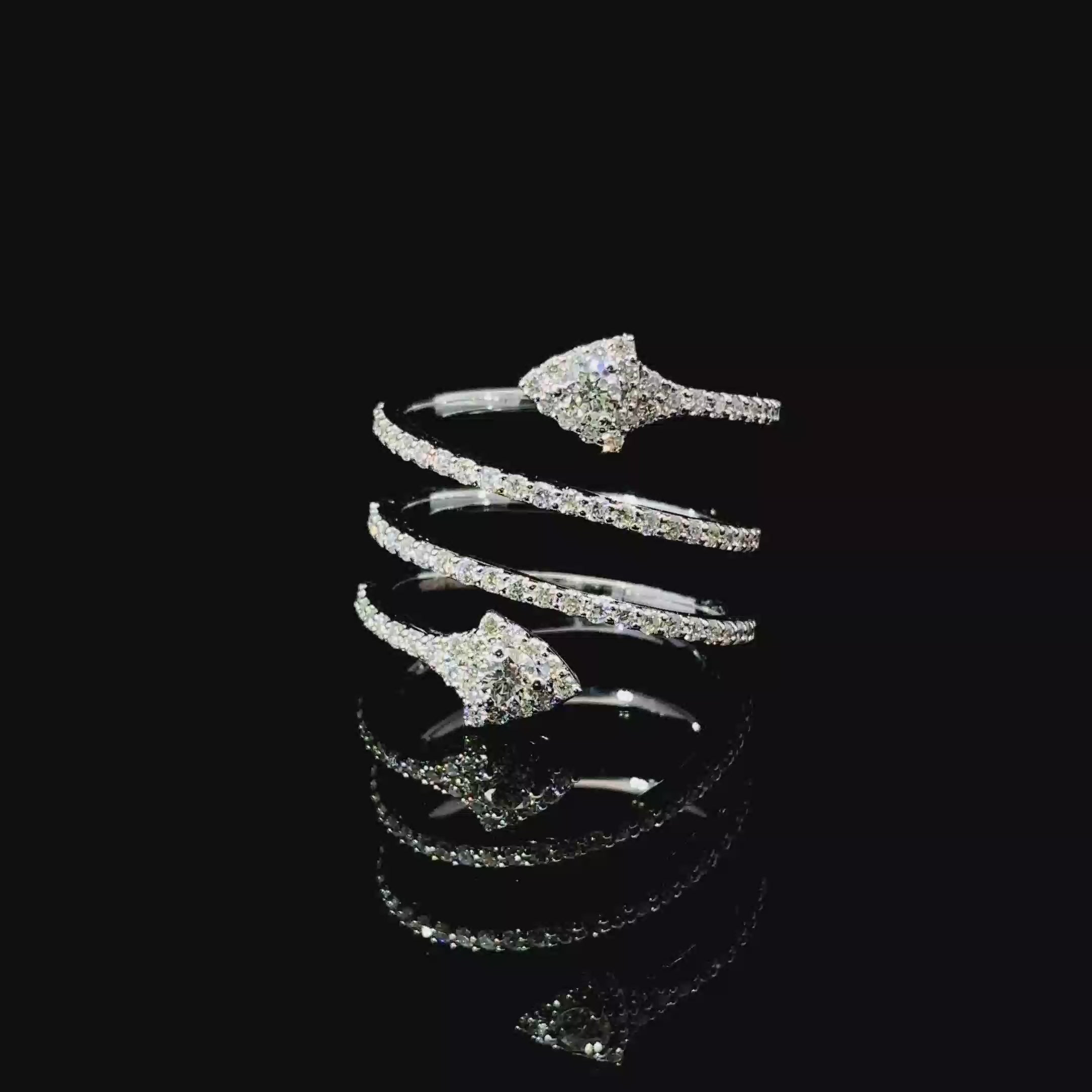 ANILLO DE ORO CON DIAMANTES