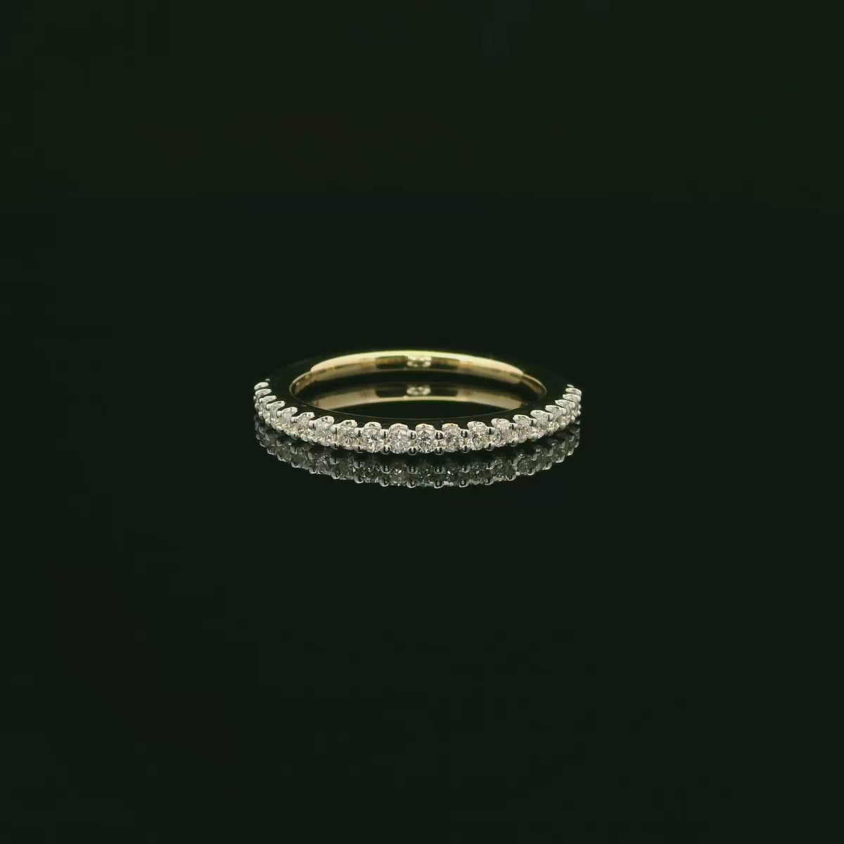 CHURUMBELA DE ORO CON DIAMANTES