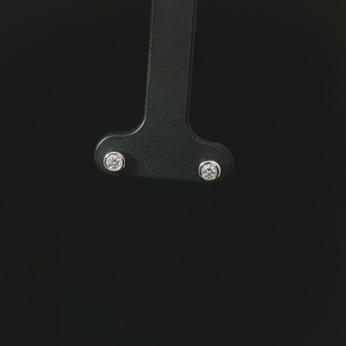 ARETES DE ORO BLANCO 14K CON DIAMANTES