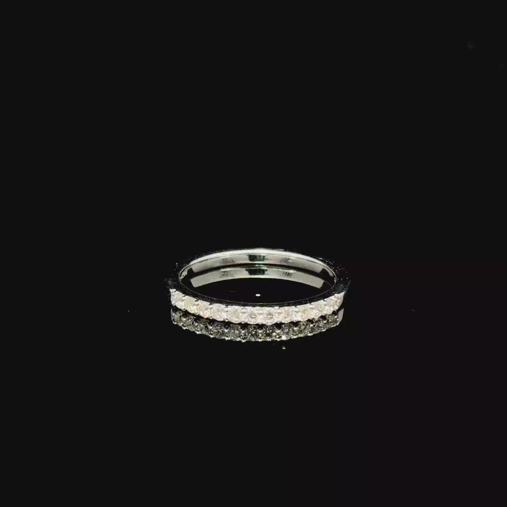 CHURUMBELA DE ORO CON DIAMANTES