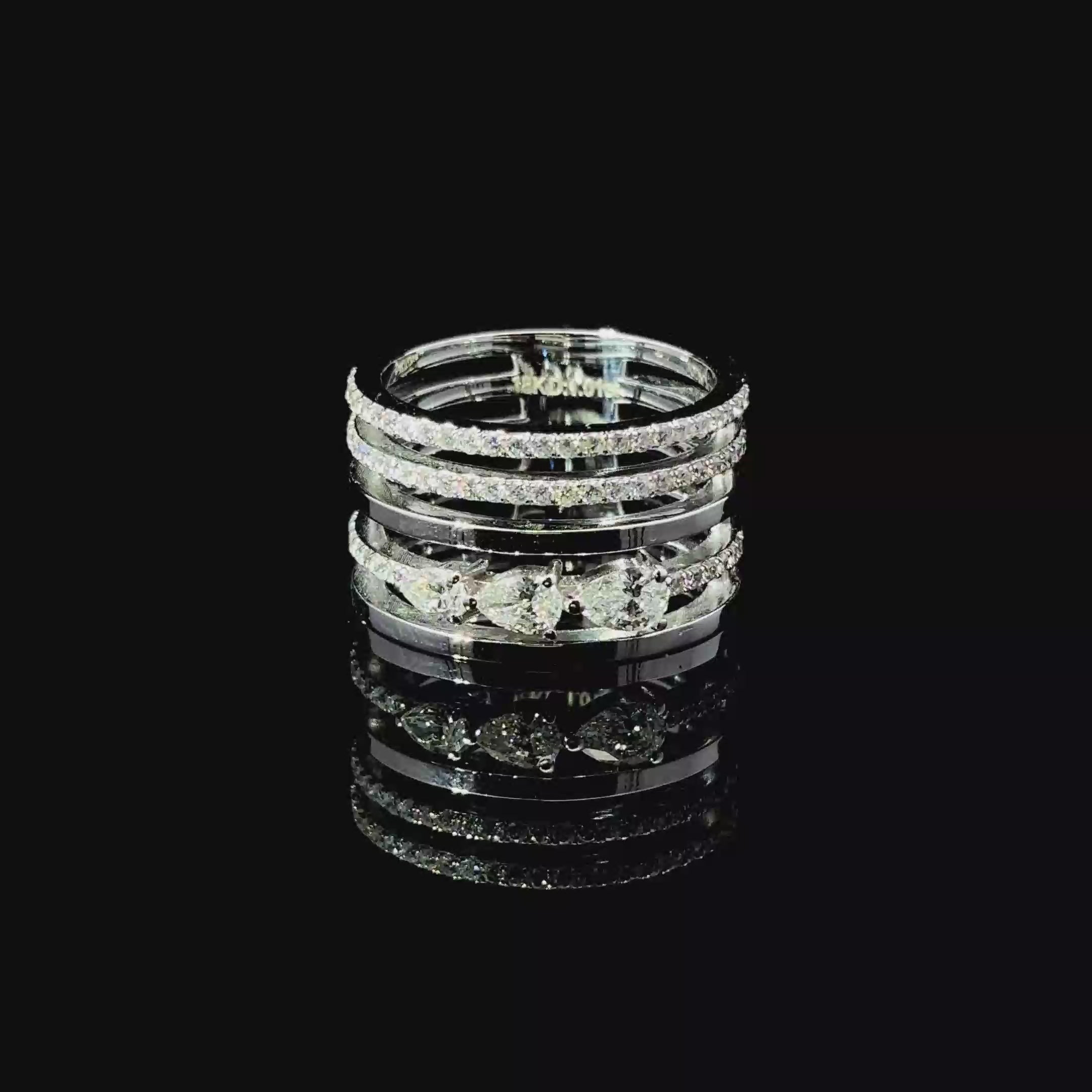 ANILLO DE ORO CON DIAMANTES