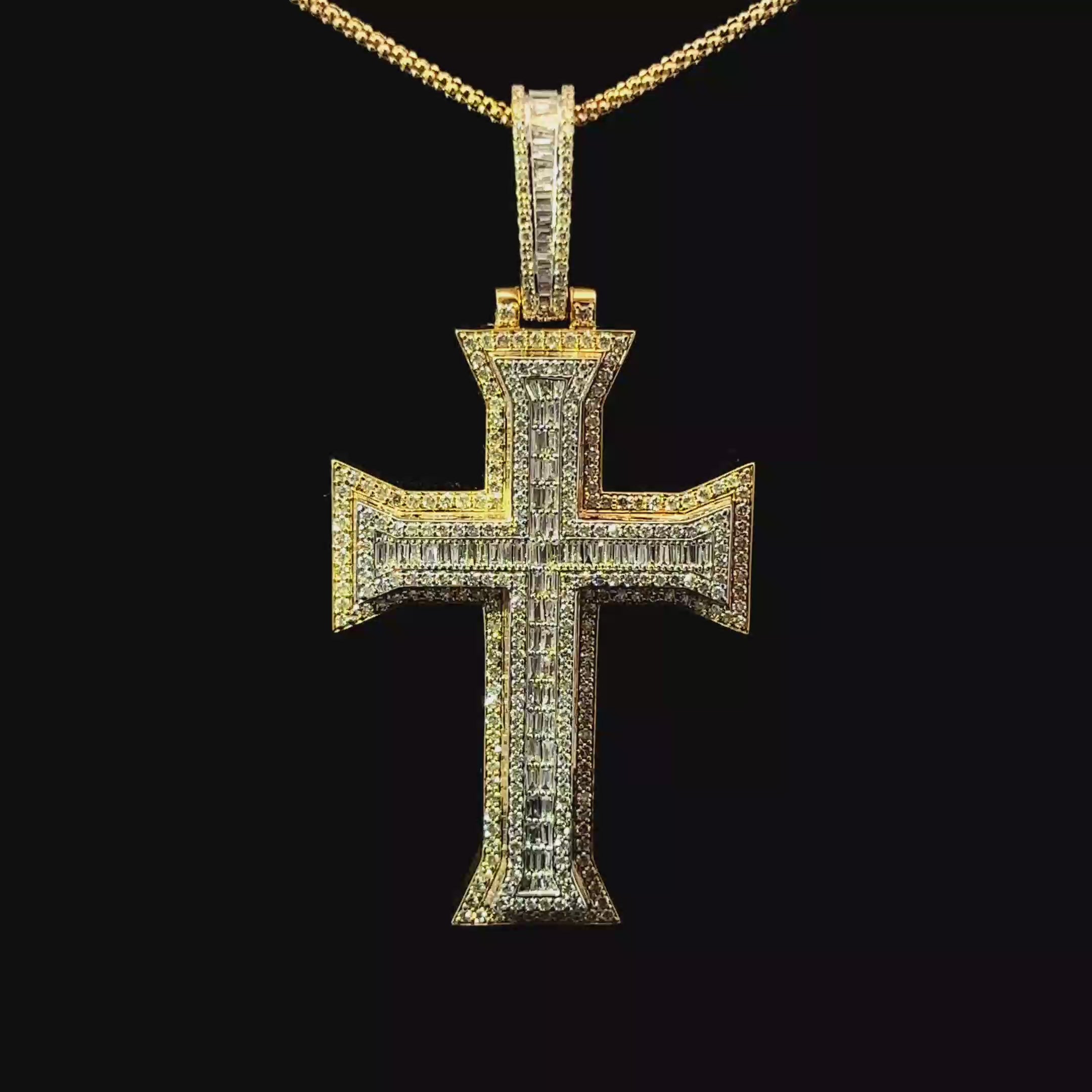 CRUZ DE ORO CON DIAMANTES