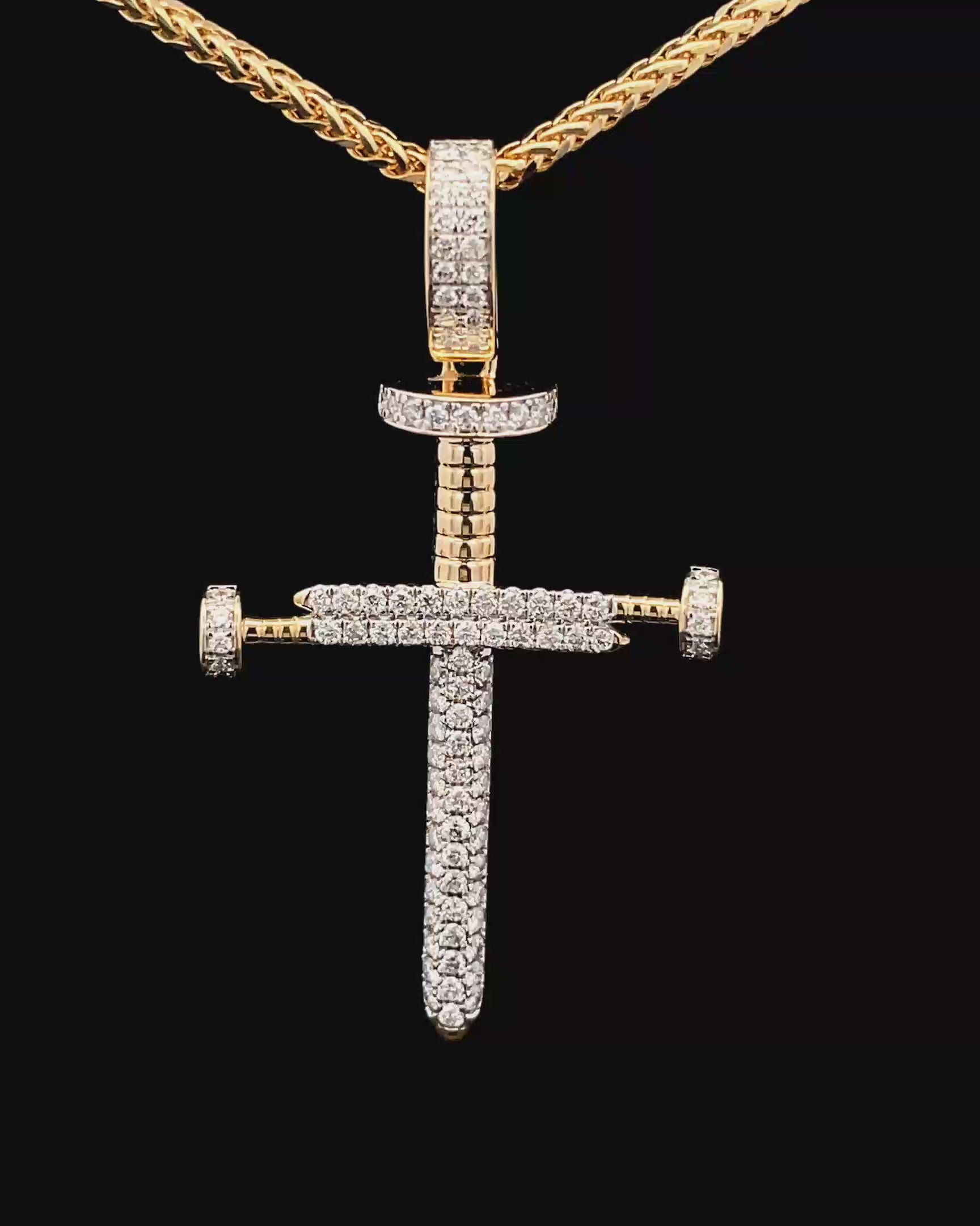 CRUZ DE ORO CON DIAMANTES