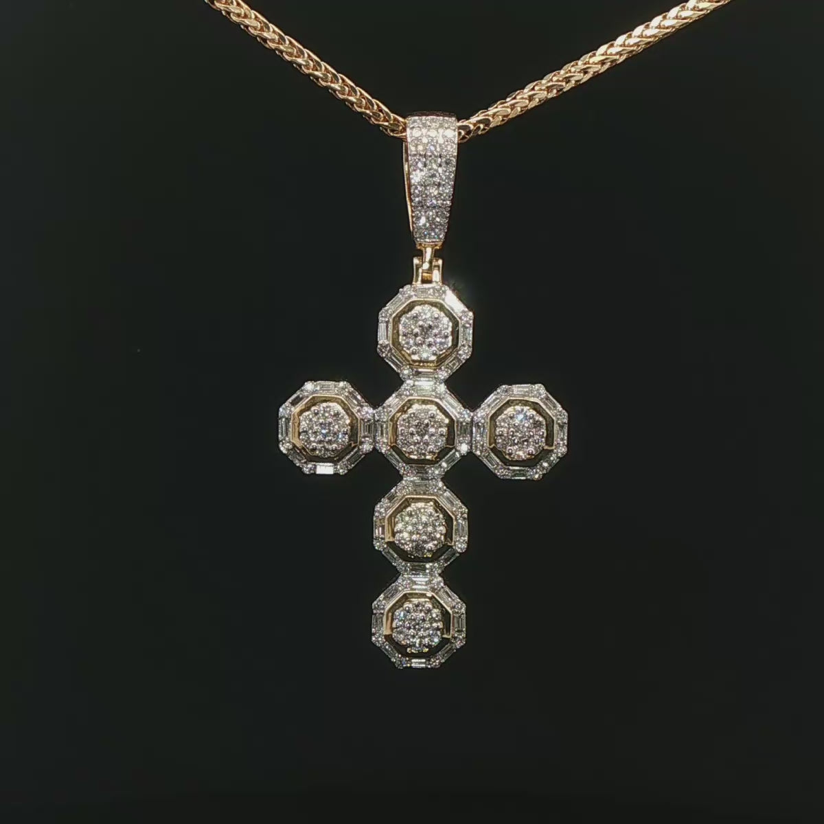CRUZ DE ORO CON DIAMANTES