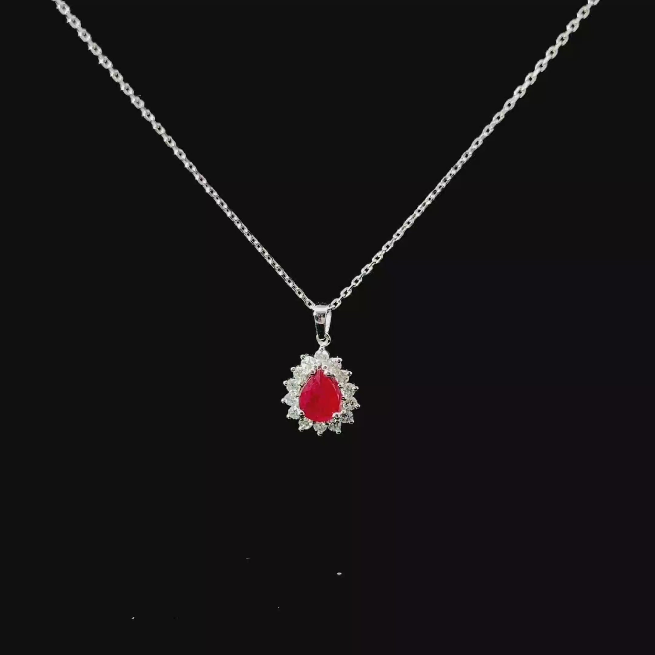 COLLAR DE ORO CON RUBI Y DIAMANTES