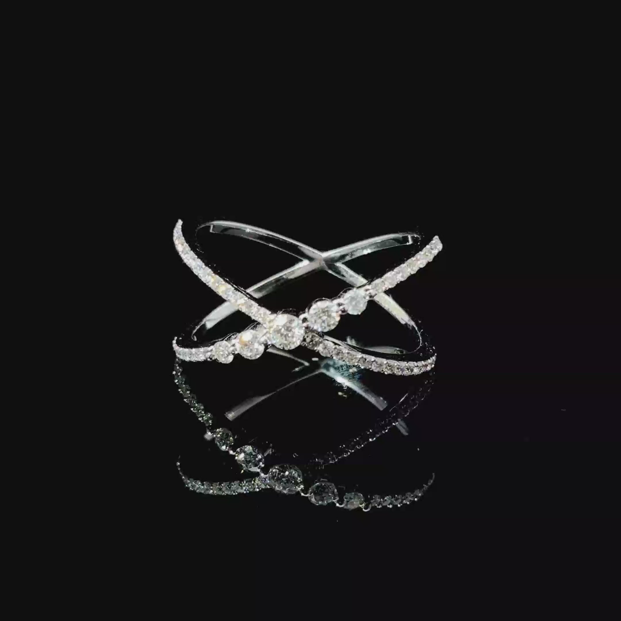 ANILLO DE ORO CON DIAMANTES